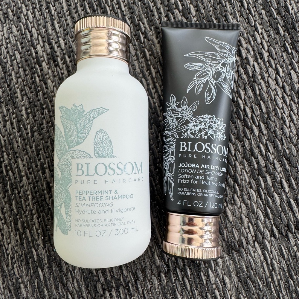 Blossom Haircare Set NWT Shampoo Peppermint Tea Tree Jojoba Air Dry Lotion Hair